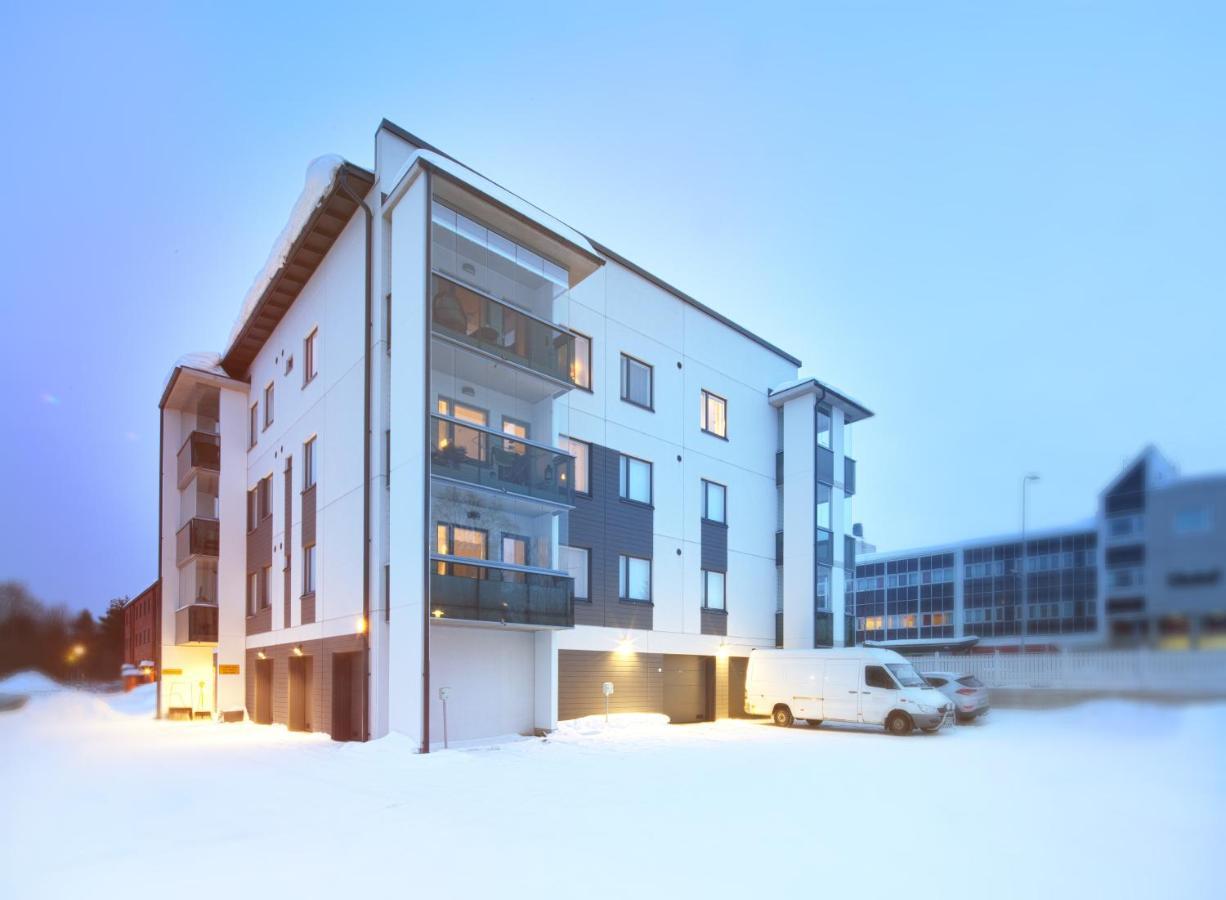 First Aparthotel Dasher 罗瓦涅米 外观 照片